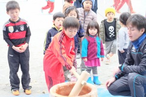 餅つき　1年生